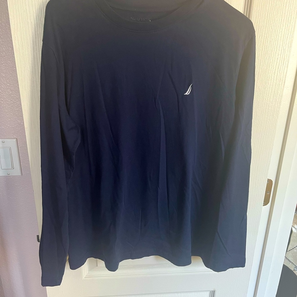 Nautica EUC Size Medium